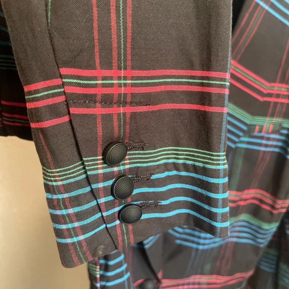 Cabi Plaid Women's Blazer - Picture 8 of 12